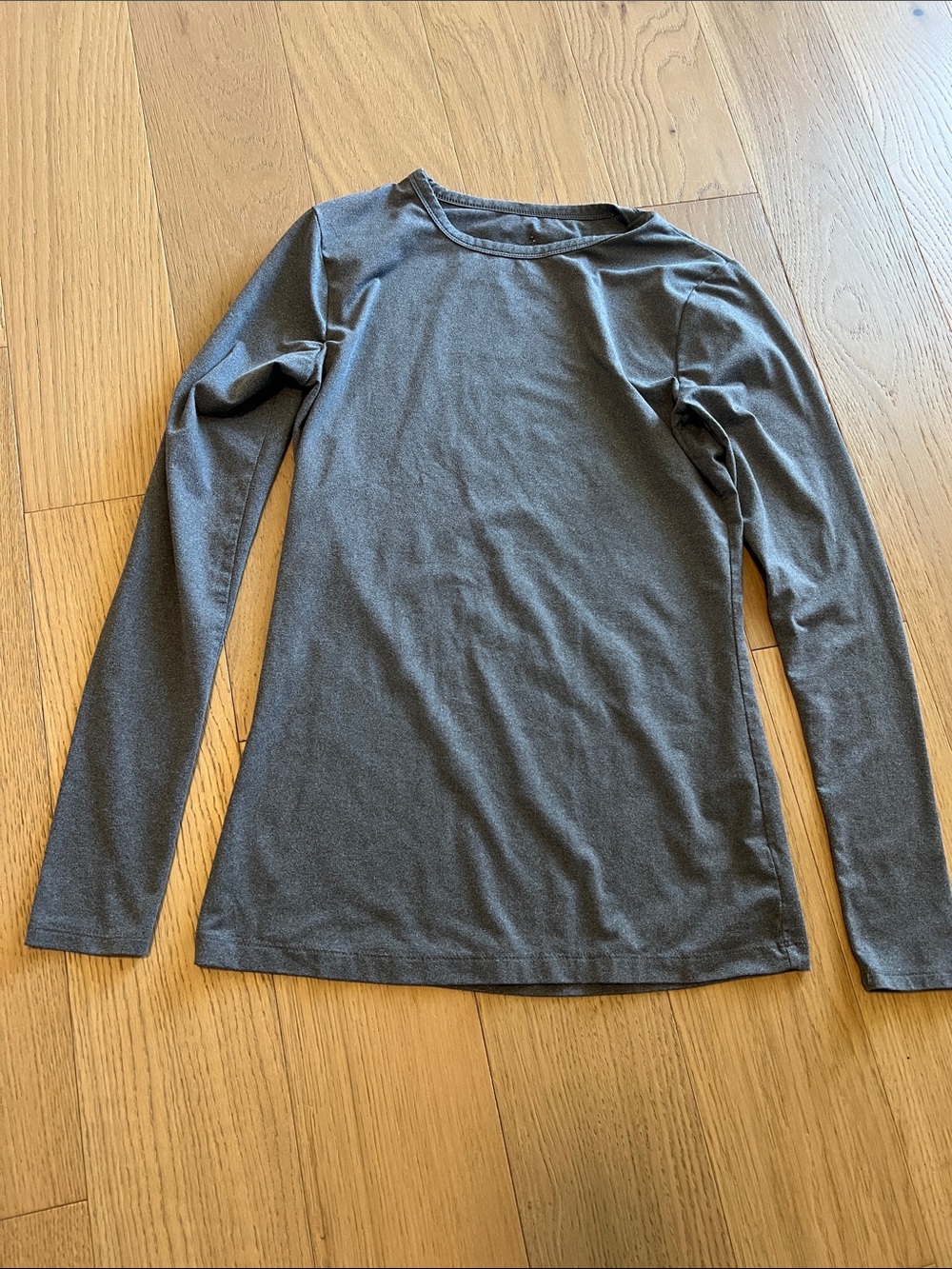 XS. Cuddl Duds top. Women’s